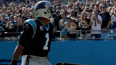 Cam Newton no est&aacute; brillando al nivel MVP visto en 2015.