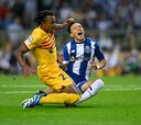 El ‘doble penalti’ de Koundé a Taremi trae cola en Oporto