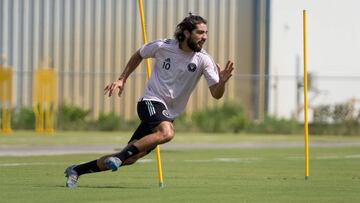 Tal como se anunció, jugadores de la MLS volvieron este miércoles a los campos de entrenamiento entre estrictas medidas sanitarias.