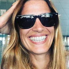 Laura Sánchez levanta las críticas con una foto desnuda en la playa