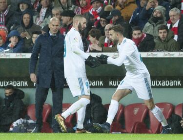 El máximo goleador del Madrid en la Youth League y otra de las perlas de la cantera blanca que venía empujando con fuerza, pero que no ha gozado de muchas ocasiones: se ha ido cedido al Wolfsburgo alemán y al Levante antes de recalar esta campaña en el Roma italiano, quizá cansado de no tener la suficiente regularidad y superar su mejor nivel. Con el primer equipo ha disputado 33 partidos y marcado siete goles...