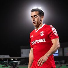 Fernando Navarro necesita apoyo y Cruz Azul se suma con subasta de camisetas