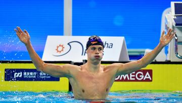 Swimming - 14th FINA World Swimming Championships (25m) - Men's Freestyle 1500m Finals - Hangzhou, China - December 16, 2018. Mykhailo Romanchuk of Ukraine celebrates winning the race. REUTERS/Aly Song