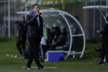 El Maestro dejó al Deportivo Pasto por problemas personales. Fue finalista en la Liga Águila I cayendo con el Junior de Barranquilla en la gran final. Suma dos campeonatos como DT con Equidad. 