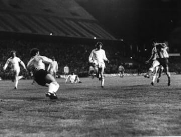 14 de abril de 1971. Partido de ida de la semifinal de la Copa de Europa. El Atlético de Madrid ganó 1-0 al Ajax de Johan Cruyff con gol de Irureta.