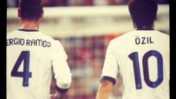 La imagen que Özil subió a Facebook.