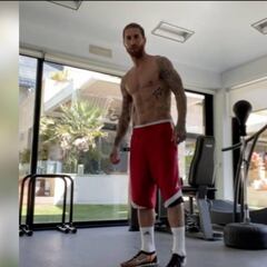 Real Madrid: Sergio Ramos invites you to take part in his handstand challenge