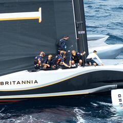 Ineos Britannia pega el primer mordisco a la Copa Louis Vuitton