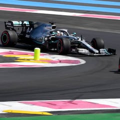 Hamilton casi hace un Vettel y McLaren adelanta a Red Bull