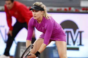 Simona Halep pone la directa y Kuznetsova frena a Bouchard