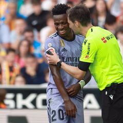 Jugada antideportiva de Cömert para con Vinicius