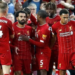 Alisson se lesiona en el arrollador inicio del Liverpool