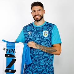 Víctor Gómez, cedido al Mirandés y Pipa, traspasado al Huddersfield
