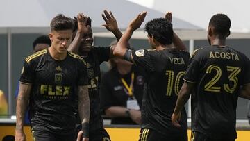 La franquicia de Los Ángeles consiguió su segunda victoria de la temporada ante los de Fort Lauderdale. Phil Neville en crisis, Cherundolo firme.