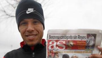 <b>EN PORTADA. </b>Luis Fabiano, ayer en la Ciudad Deportiva.