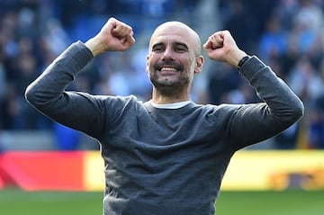 El Manchester City de Pep Guardiola se coronó campeón de la Premier League al golear 4-1 al Brighton en la última fecha de la liga. 