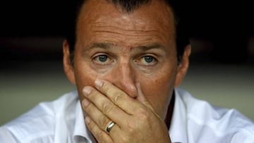 Wilmots deja de ser entrenador de la selecci車n belga de f迆tbol