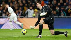 Shot stoppers across the country and world have been invited to wear black as a tribute to one of Spain’s greatest goalkeepers.