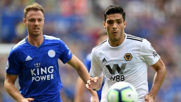 Raúl Jiménez y Wolverhampton no pudieron con el Leicester