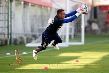 Las primeras postales de Berizzo dirigiendo a la Roja