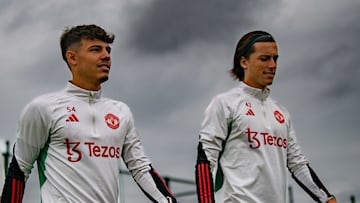 Marc Jurado y ?lvaro Fern¨¢ndez, durante un entrenamiento reciente con el United.