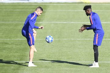 Thomas Partey junto a Vitolo. 