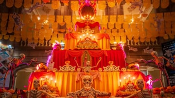 El altar de Día de Muertos cuenta con siete niveles, cada uno significa la protección, libertad y purificación de las ánimas.