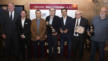 Gala Anual APT (De izqda. a dcha.): Albert Agust&iacute; (Presidente del RCT Barcelona), Jordi Tamayo (Presdiente Federaci&oacute;n Catalana), Toni Mir&oacute; (Segura Viudas), Josep Perlas (entrenador), David Ferrer (Premio Anual APT) , Manel Serras (Presidente APT) y Jaume Pujol Galcer&aacute;n (vicepresdiente APT)