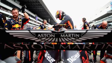 SOCHI, RUSSIA - SEPTEMBER 30: Max Verstappen of Netherlands and Red Bull Racing prepares to drive on the grid before the Formula One Grand Prix of Russia at Sochi Autodrom on September 30, 2018 in Sochi, Russia.  (Photo by Mark Thompson/Getty Images)