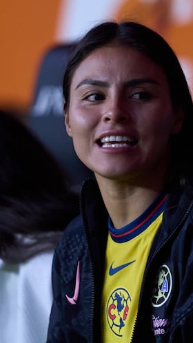 Karen Luna of America during the Great-Final first leg match between Pachuca and America as part of the Torneo Clausura 2025, Liga MX Femenil at Hidalgo Stadium on May 09, 2025 in Pachuca, Hidalgo, Mexico.
