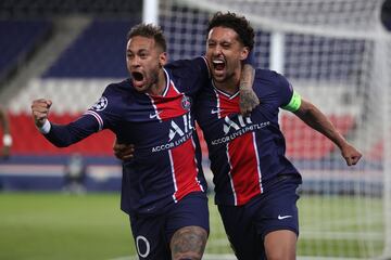 1-0. Marquinhos celebró el primer gol con Neymar.