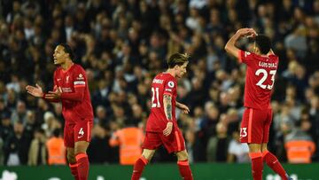 Luis Díaz celebrando con el Liverpool su gol ante Tottenham.