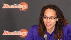 Brittney Griner en una rueda de prensa de su nuevo equipo de la WNBA, Phoenix Mercury