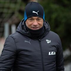 Luis García Plaza: “El Villarreal B nos va a hacer correr”