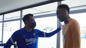 Salen a la luz las primeras palabras de Xavi a Aubameyang