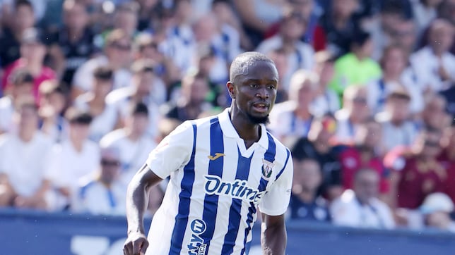 El péndulo de Cissé vuelve a dejar huérfano al Leganés en el medio