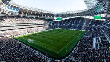 Es el estadio más nuevo de todos los de la lista y no se ha cumplido ni siquiera un año desde su inauguración. Tuvo lugar en abril de 2019 con Heung-min Son como primer jugador en marcar gol en este campo, que tiene capacidad para más de 62.000 espectador