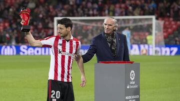 Aduriz con Iribar, mito en el Athletic.