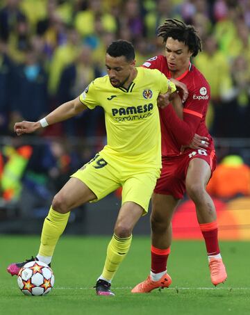 Trent Alexander-Arnold y Coquelin.