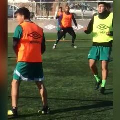 Vidal sorprende y entrena con el plantel del Rodelindo Román
