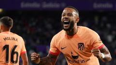 Atletico Madrid's Dutch forward Memphis Depay celebrates after scoring his team's fifth goal during the Spanish league football match between Real Valladolid FC and Club Atletico de Madrid at the Jose Zorilla stadium in Valladolid on April 30, 2023. (Photo by CESAR MANSO / AFP)