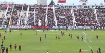 Cerca de 5 mil hinchas asistieron al Monumental para apoyar a Colo Colo antes del partido con Universidad Católica.