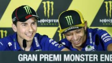 Jorge Lorenzo y Valentino Rossi, durante la rueda de prensa de Montmeló.