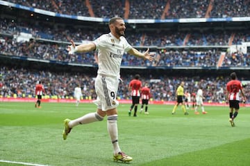 Karim Benzema celebrates after scoring against Athletic Club