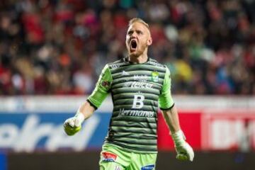 Los Xolos vencieron 3-2 a los esmeraldas, sin embargo, al final quedaron fuera tras el 3-0 de la ida. Así se vivió el partido en el Caliente.