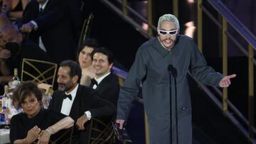 Pete Davidson hace una aparición sorpresa en los Premios Emmy 2022, siendo ésta su primera aparición pública desde la ruptura con Kim Kardashian.