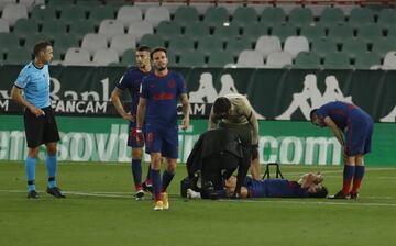 Joao Félix se lesionó al final de la primera parte. Aunque salió después del descanso al terreno de juego, tuvo que ser sustituido en el primer minuto de la segunda parte.