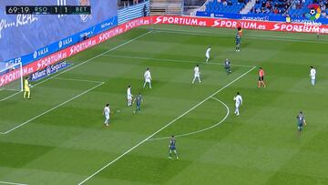 Hasta en la derrota Jesé se ganó al beticismo por esta jugada