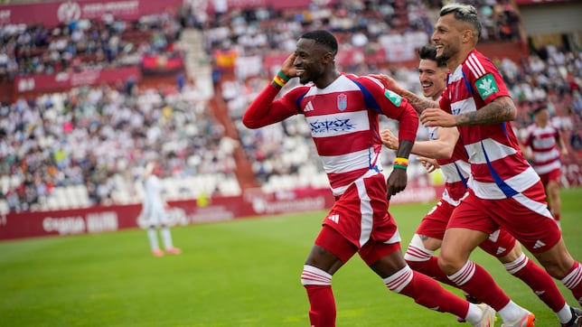 El Granada tumba el Belmonte y asalta el playoff