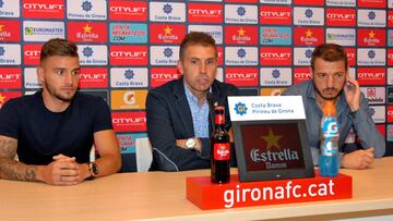 Quique Cárcel, durante una comparecencia de prensa junto a Portu.